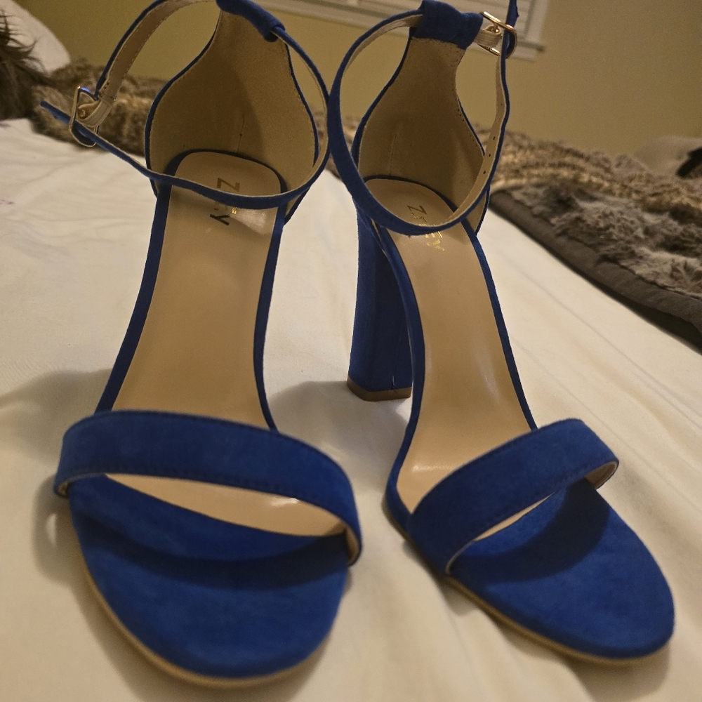 Women's Blue Ankle Strap Heels- (Faux Suede) Sz8 - Picture 4 of 11